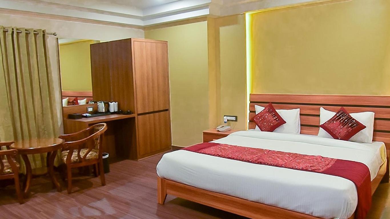 Hotel Apollo Grand Гувахати Экстерьер фото